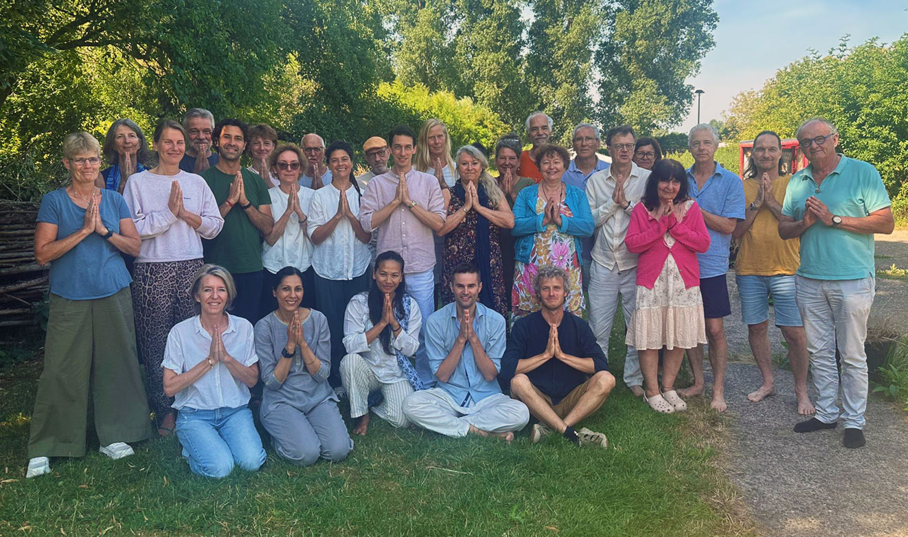 advaita vedanta mandukya upanishad retreat